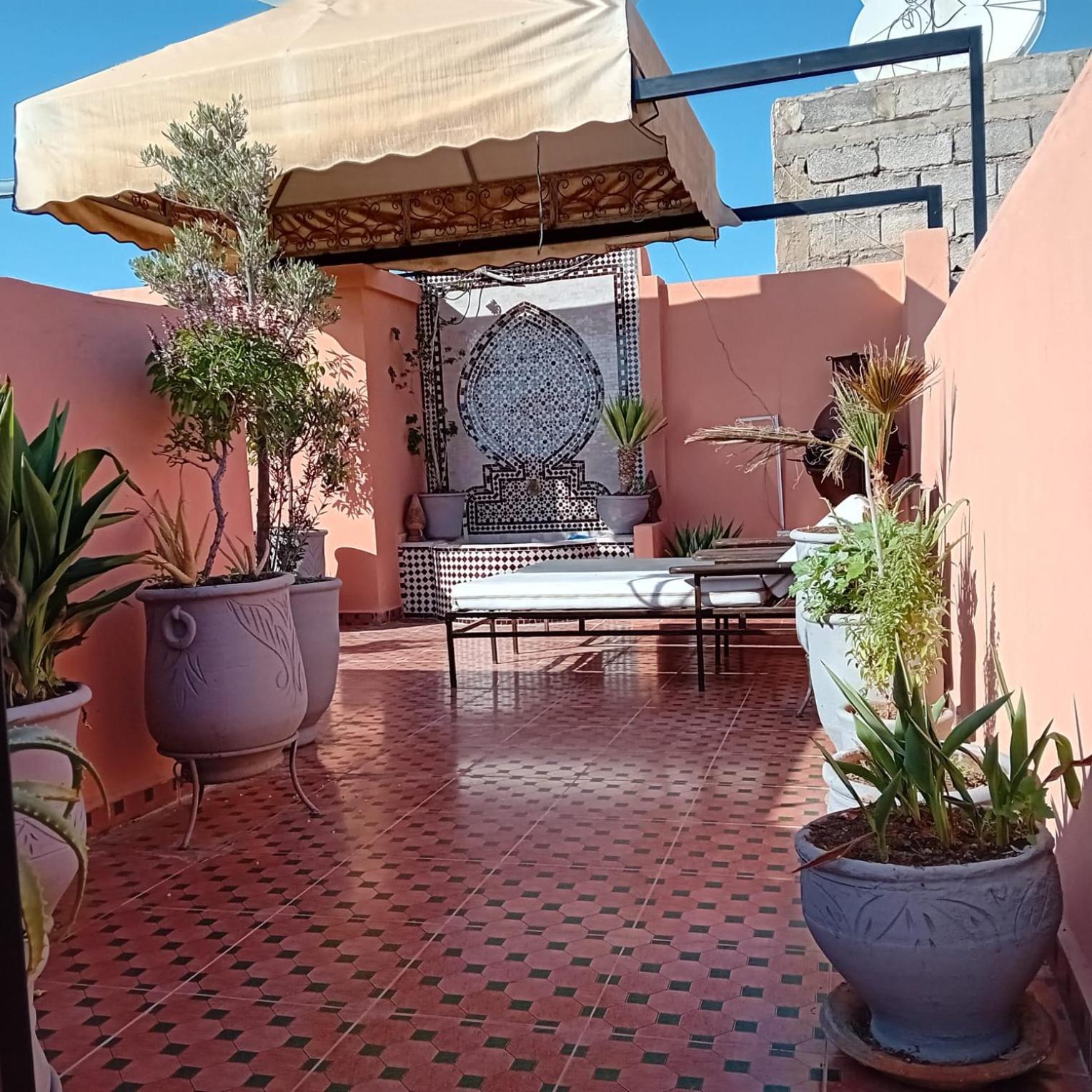 Villa Dar Dades à Marrakesh Extérieur photo